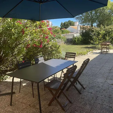 Maison Familiale A 50m De La Plage Avec Jardin Clos Et Garage - - Fr-1-224b-174 펜션 *